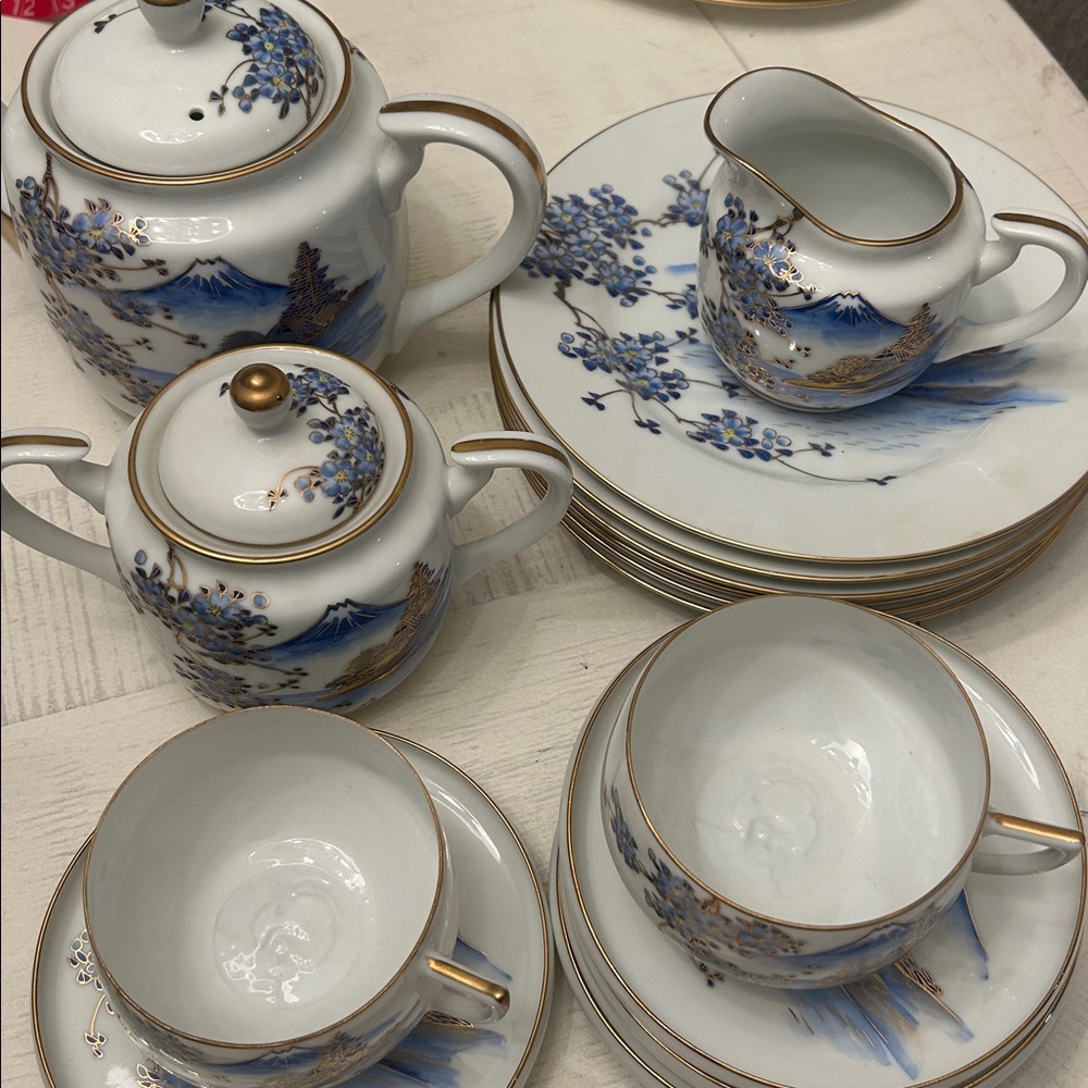 Antique hand painted koshida demitasse Japanese tea set Mt. Fuji